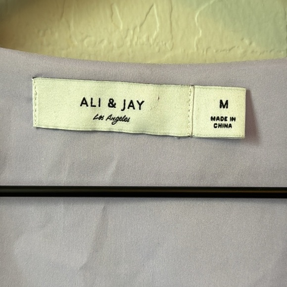 ALI & JAY Lilac Purple Lace Midi Wrap Dress Size M - Picture 4 of 7